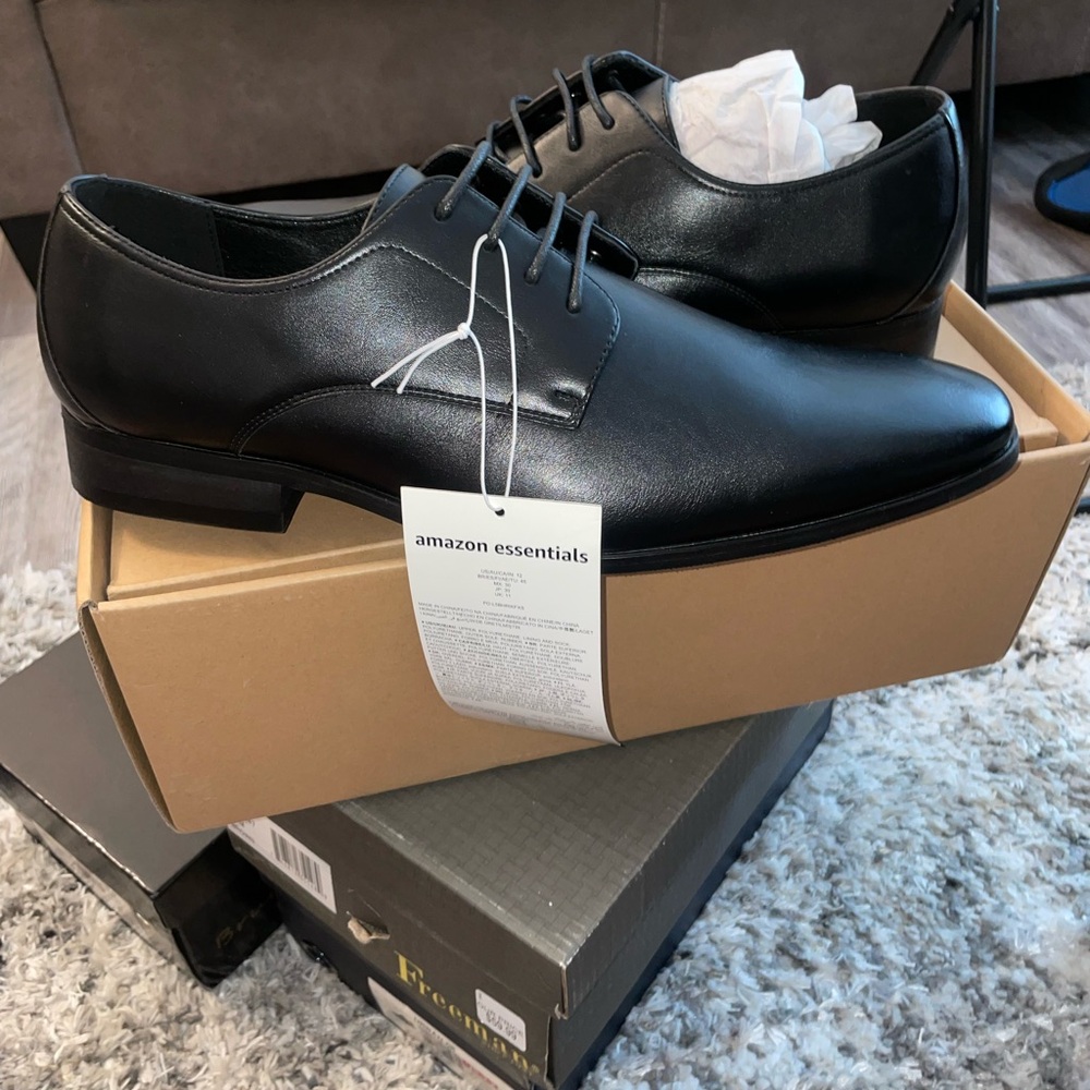 4 shoes for the price of one. Amazon Essentials Black Classic Oxford Shoes